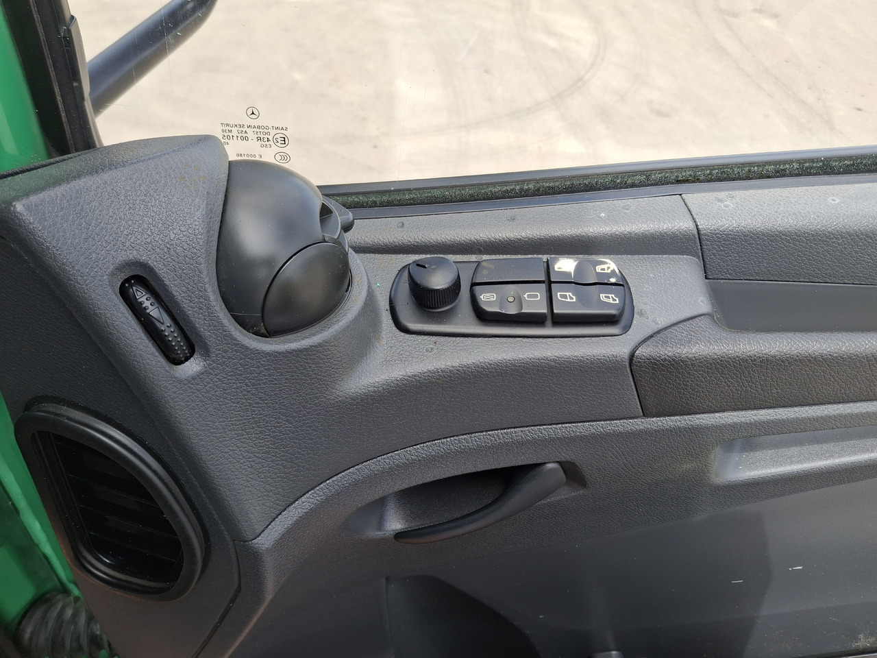 Utcaseprő gép MERCEDES-BENZ Atego 1523 Zamiatarka Kehrmaschine Schmidt SK600 Karcher 2 Motoren Euro 6 PM10 Rura Do Liści: 37 kép. Utcaseprő gép MERCEDES-BENZ Atego 1523 Zamiatarka Kehrmaschine Schmidt SK600 Karcher 2 Motoren Euro 6 PM10 Rura Do Liści: 37 kép.