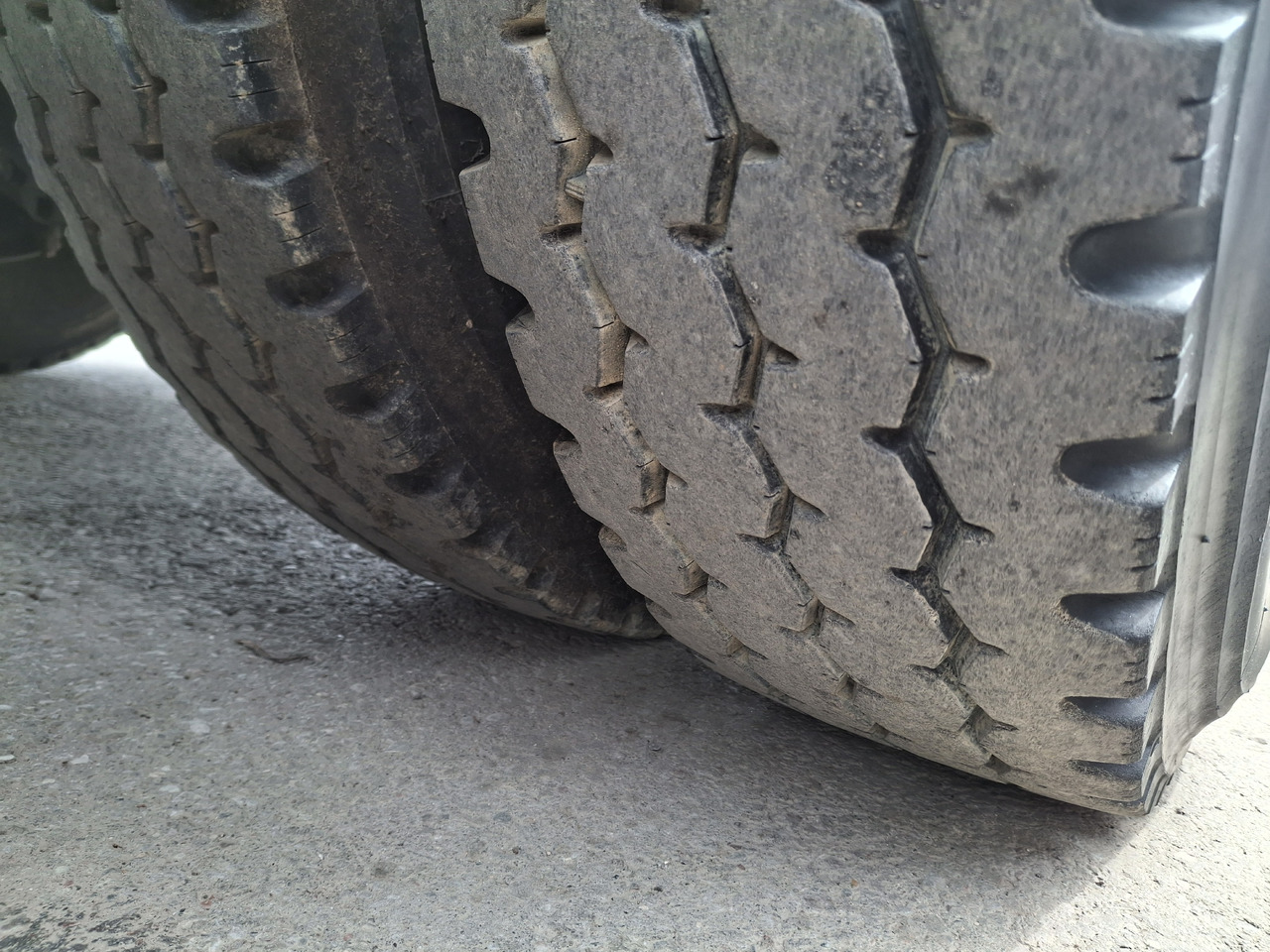 Utcaseprő gép MERCEDES-BENZ Atego 1523 Zamiatarka Kehrmaschine Schmidt SK600 Karcher 2 Motoren Euro 6 PM10 Rura Do Liści: 11 kép. Utcaseprő gép MERCEDES-BENZ Atego 1523 Zamiatarka Kehrmaschine Schmidt SK600 Karcher 2 Motoren Euro 6 PM10 Rura Do Liści: 11 kép.