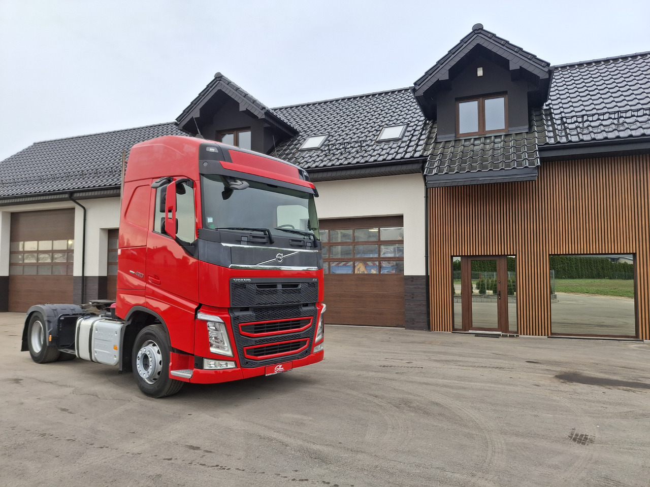 VOLVO FH 420 ADR Sattelzugmaschine Euro 6 Ciągnik Siodłowy Automat Światła LED - Nyergesvontató: 1 kép. VOLVO FH 420 ADR Sattelzugmaschine Euro 6 Ciągnik Siodłowy Automat Światła LED - Nyergesvontató: 1 kép.