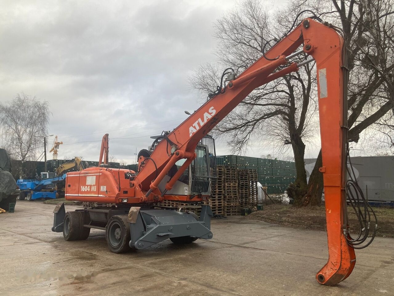 Atlas 1604 - Hulladék kotró: 5 kép. Atlas 1604 - Hulladék kotró: 5 kép.