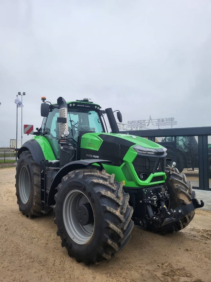Deutz-fahr 9340 TTV Agrotron - Traktor: 1 kép. Deutz-fahr 9340 TTV Agrotron - Traktor: 1 kép.