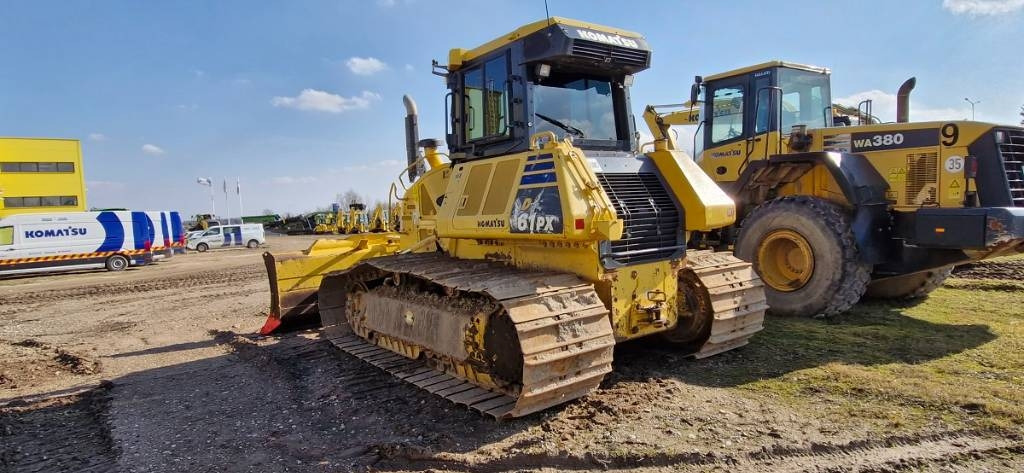 Komatsu D 61 PX -24 - Buldózer: 3 kép. Komatsu D 61 PX -24 - Buldózer: 3 kép.