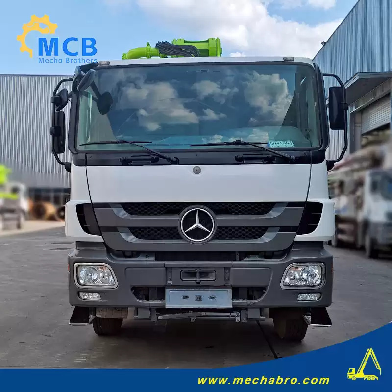 ZOOMLION ZLJ5296THB - Betonpumpa: 1 kép. ZOOMLION ZLJ5296THB - Betonpumpa: 1 kép.