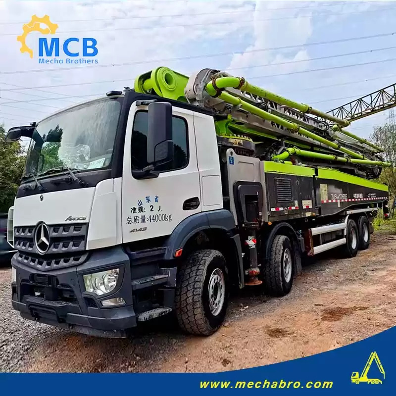ZOOMLION ZLJ5441THBBE - Betonpumpa: 2 kép. ZOOMLION ZLJ5441THBBE - Betonpumpa: 2 kép.