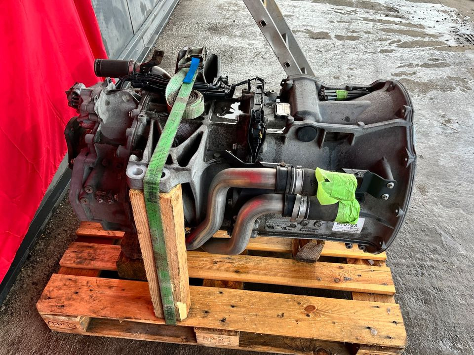 Mercedes G211-12 715.352 Getriebe Gearbox - Sebességváltó - Teherautó: 2 kép. Mercedes G211-12 715.352 Getriebe Gearbox - Sebességváltó - Teherautó: 2 kép.