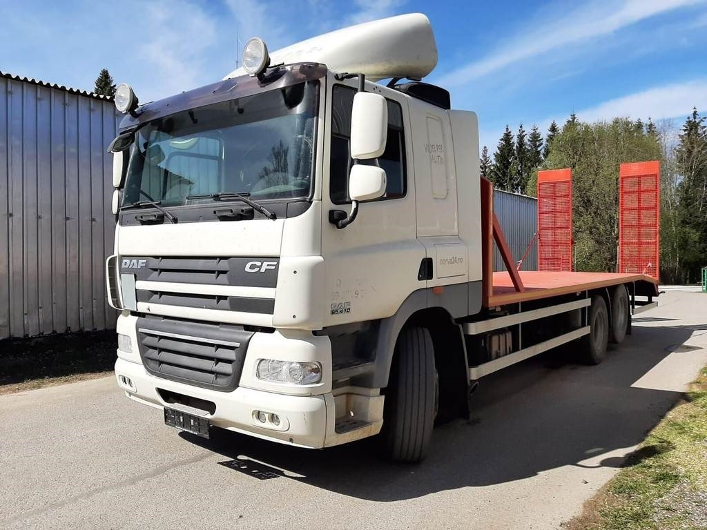 DAF 85.410 6X2 CAR TRANSPORTER - Autószállító teherautó: 1 kép. DAF 85.410 6X2 CAR TRANSPORTER - Autószállító teherautó: 1 kép.