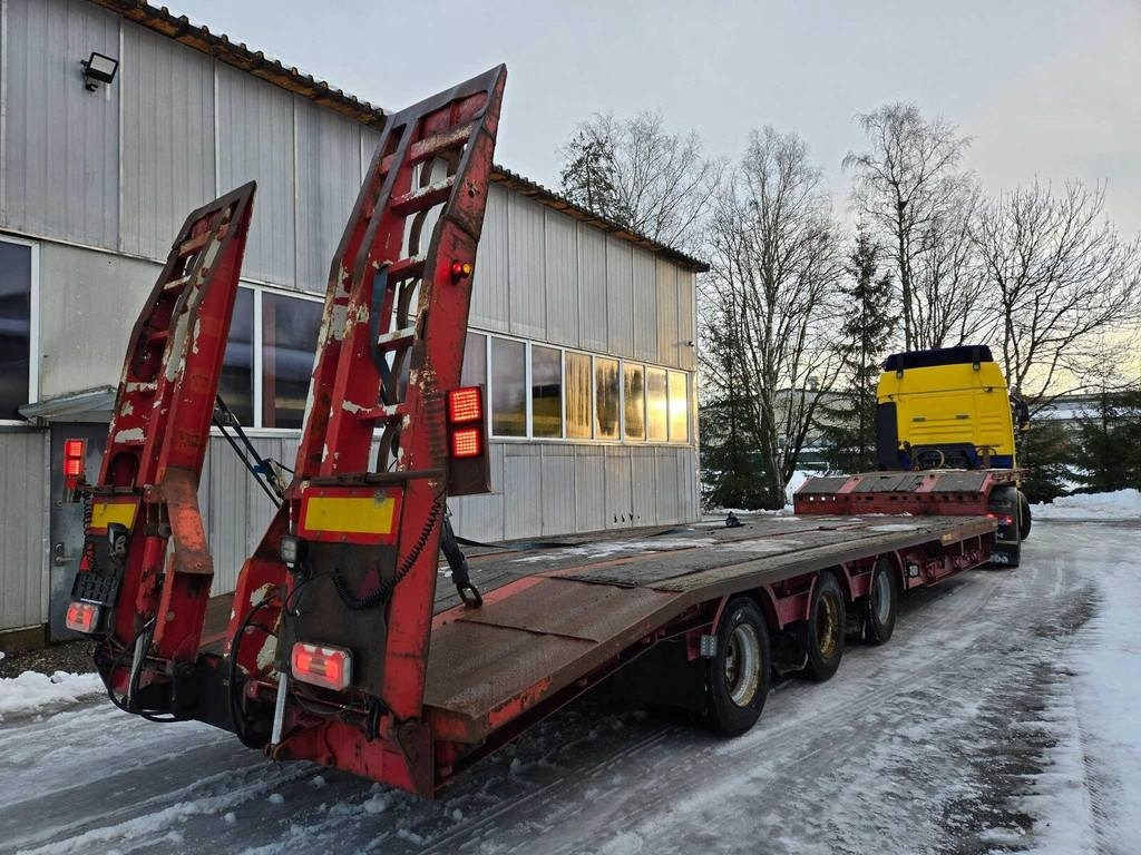 King GTS 44 - Félpótkocsi mélybölcsős: 5 kép. King GTS 44 - Félpótkocsi mélybölcsős: 5 kép.