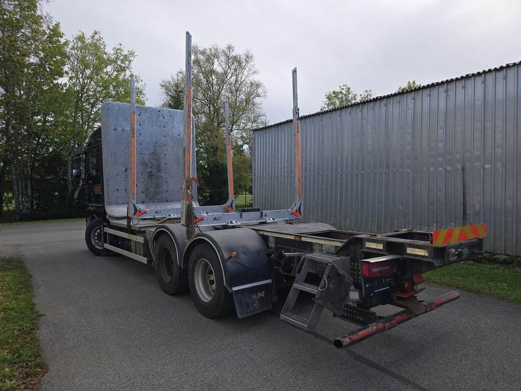 MAN TGX 26.580 6X4 EXTE - Rönkszállító teherautó: 2 kép. MAN TGX 26.580 6X4 EXTE - Rönkszállító teherautó: 2 kép.