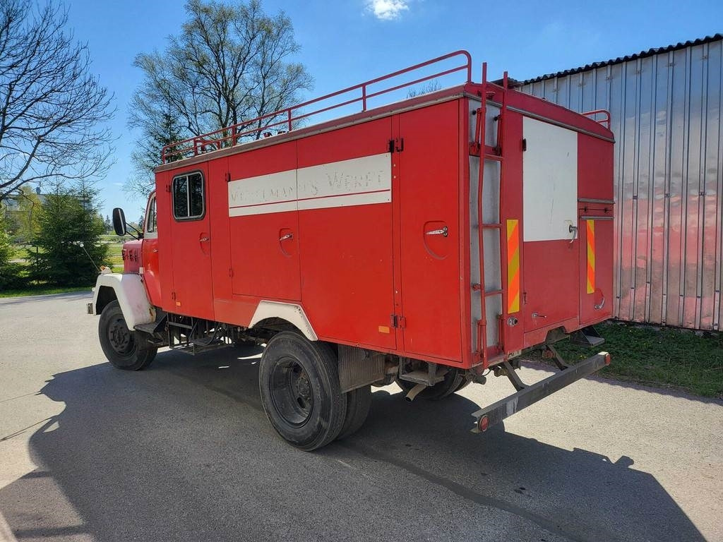 Magirus Deutz 125D 10A 4X4 91kW - Tűzoltóautó: 2 kép. Magirus Deutz 125D 10A 4X4 91kW - Tűzoltóautó: 2 kép.
