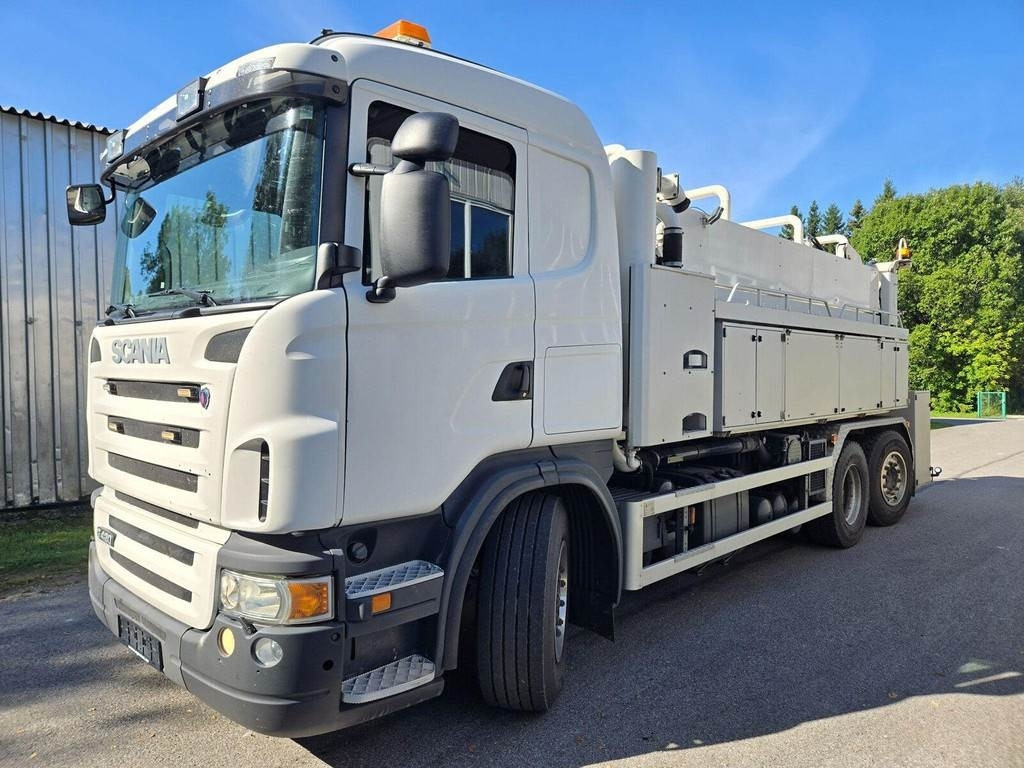 Scania G420 6X2 J. Hvidtved Larsen - Szippantós autó: 1 kép. Scania G420 6X2 J. Hvidtved Larsen - Szippantós autó: 1 kép.