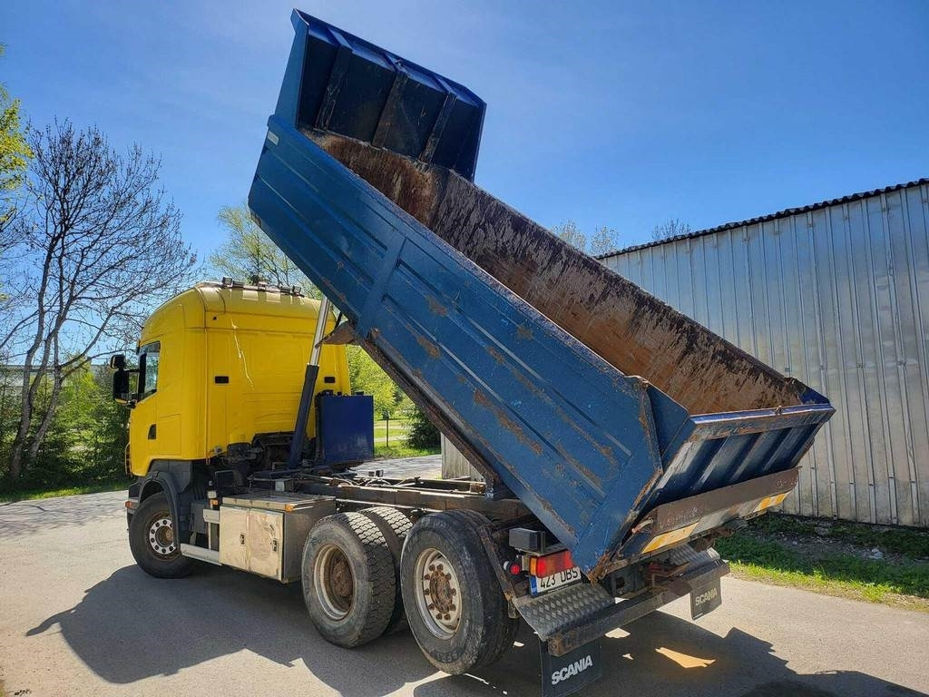 Scania R620 6X2*4 - Billenőplatós teherautó: 3 kép. Scania R620 6X2*4 - Billenőplatós teherautó: 3 kép.