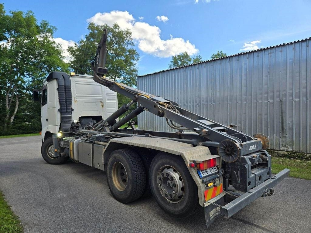 Volvo FH12 380 6X2 JOAB - Horgos rakodó teherautó: 2 kép. Volvo FH12 380 6X2 JOAB - Horgos rakodó teherautó: 2 kép.