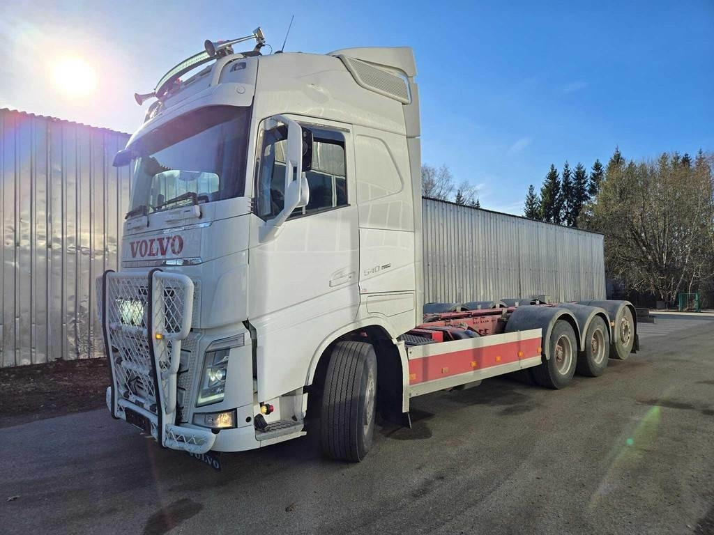 Volvo FH540 8X4 CHASSY - Alvaz teherautó: 1 kép. Volvo FH540 8X4 CHASSY - Alvaz teherautó: 1 kép.
