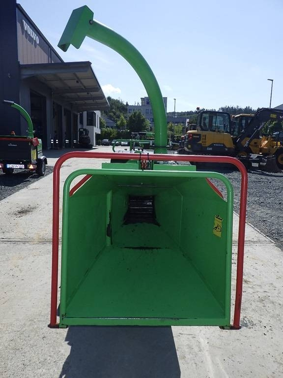 Greenmech SafeTrak STC 16-23 - Faaprító: 2 kép. Greenmech SafeTrak STC 16-23 - Faaprító: 2 kép.