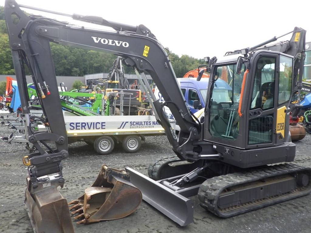 Volvo ECR 58 F - Minikotró: 1 kép. Volvo ECR 58 F - Minikotró: 1 kép.