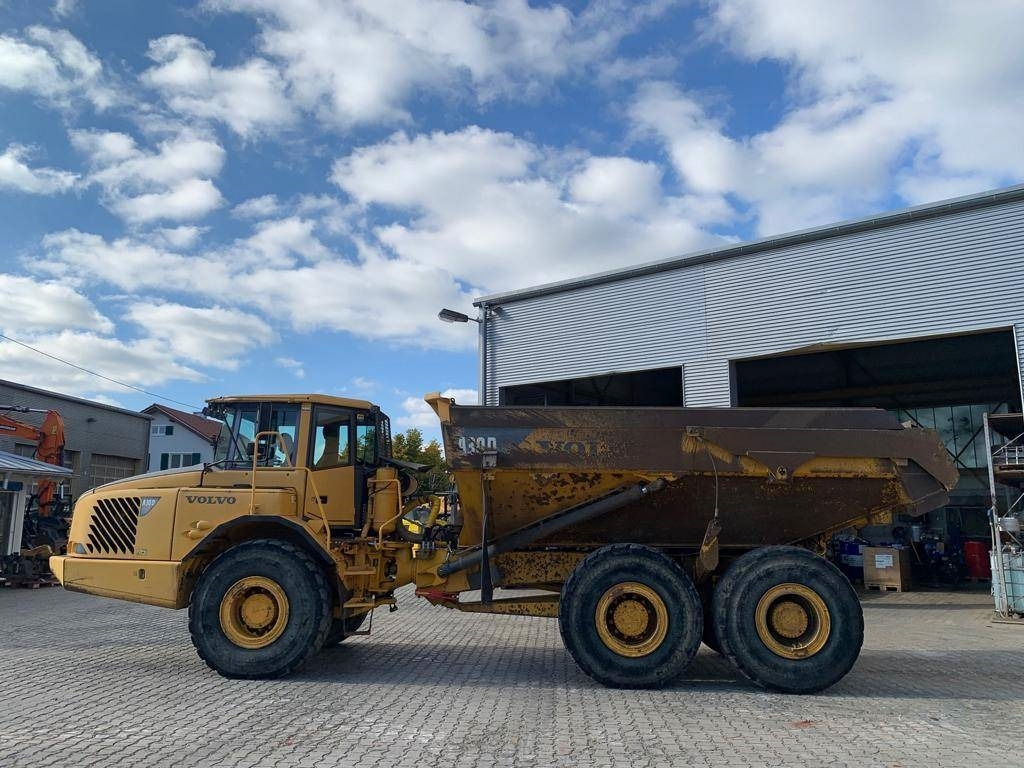 Volvo A 30 D - Csuklós dömper: 2 kép. Volvo A 30 D - Csuklós dömper: 2 kép.