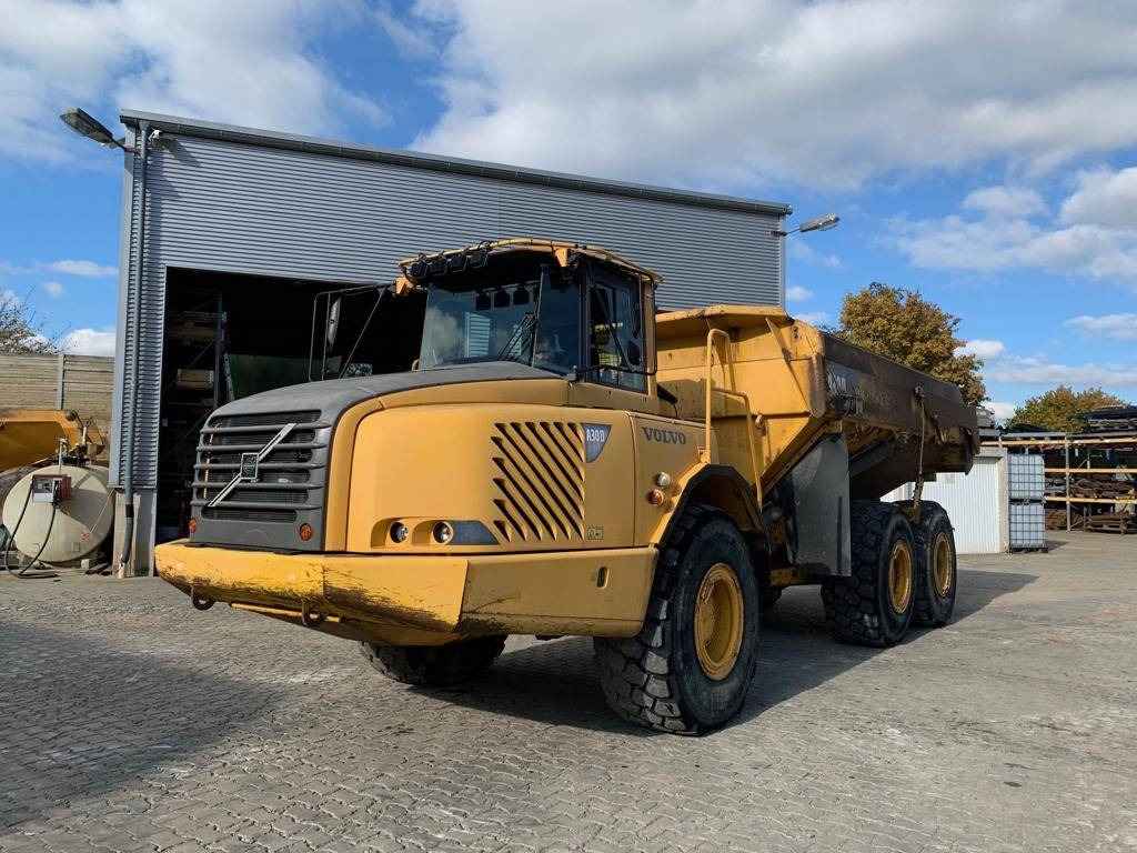 Volvo A 30 D - Csuklós dömper: 1 kép. Volvo A 30 D - Csuklós dömper: 1 kép.