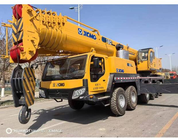 2019 XCMG QY130 - Terepjáró autódaru: 1 kép. 2019 XCMG QY130 - Terepjáró autódaru: 1 kép.