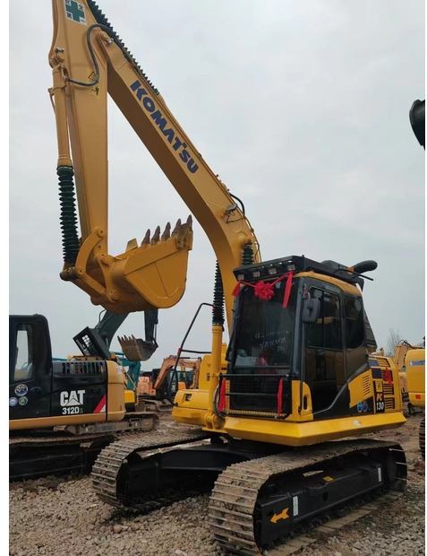 2020 Komatsu PC130-8 - Lánctalpas kotró: 2 kép. 2020 Komatsu PC130-8 - Lánctalpas kotró: 2 kép.