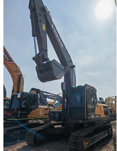 Lánctalpas kotró 2020 Volvo EC240: 9 kép.