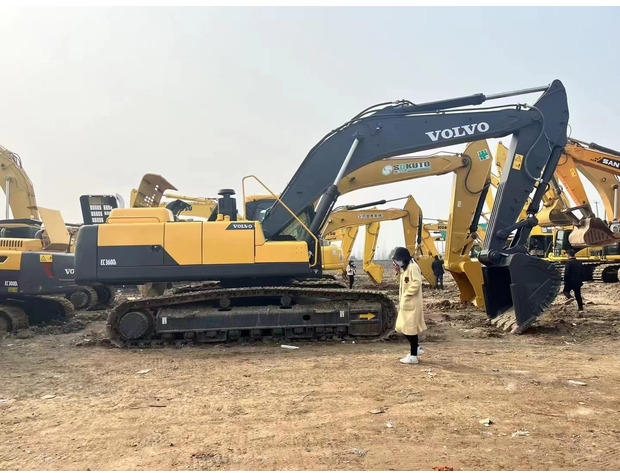 2020 Volvo EC360D - Lánctalpas kotró: 1 kép. 2020 Volvo EC360D - Lánctalpas kotró: 1 kép.