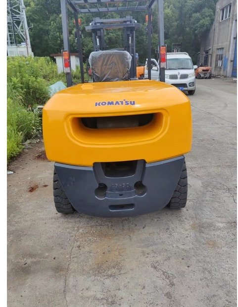2021 Komatsu FD50 - Villás targonca: 3 kép. 2021 Komatsu FD50 - Villás targonca: 3 kép.
