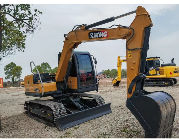 2021 XCMG XE85DA - Minikotró: 4 kép. 2021 XCMG XE85DA - Minikotró: 4 kép.