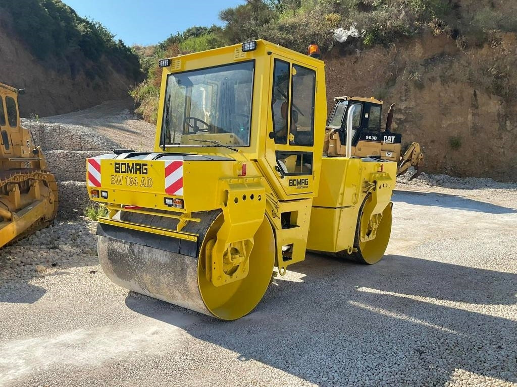 Bomag BW161AD-2 - Úthenger: 2 kép. Bomag BW161AD-2 - Úthenger: 2 kép.