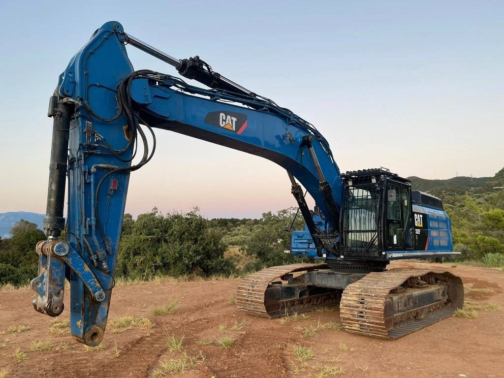 Lánctalpas kotró CAT 352 F XE: 6 kép.