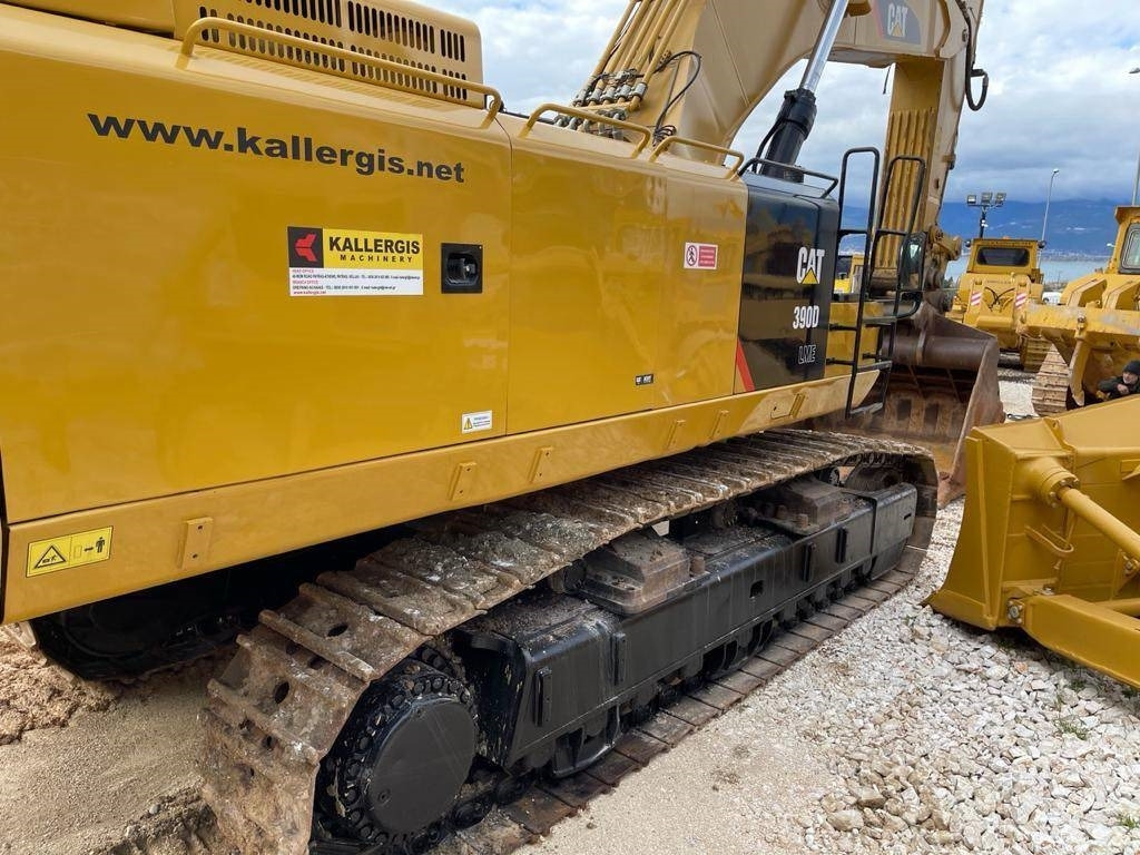 CAT 390 D L ME lízing CAT 390 D L ME: 10 kép. CAT 390 D L ME lízing CAT 390 D L ME: 10 kép.