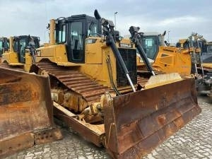 CAT D 6 T LGP - Buldózer: 1 kép. CAT D 6 T LGP - Buldózer: 1 kép.