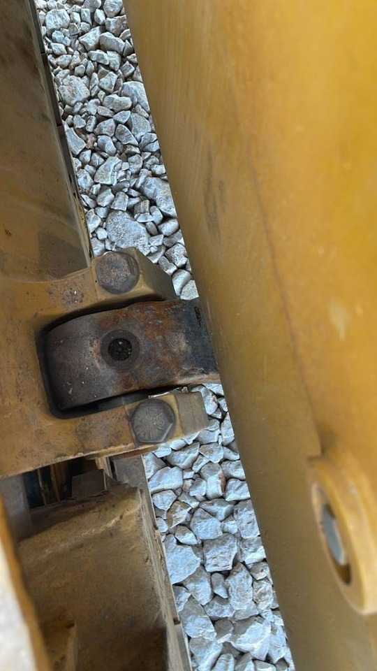 Buldózer CAT D 9 N: 15 kép.