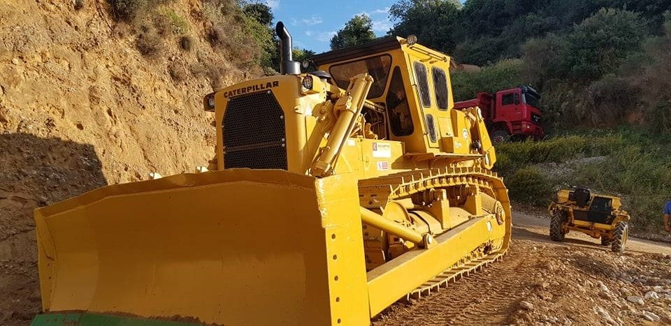 CAT D9G - Buldózer: 5 kép. CAT D9G - Buldózer: 5 kép.