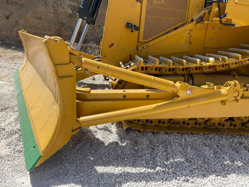 CAT D9N - Buldózer: 3 kép. CAT D9N - Buldózer: 3 kép.