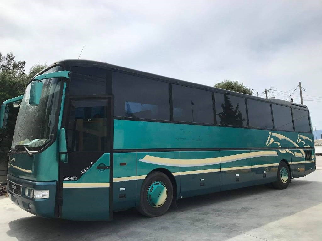 MAN 18.422 - Távolsági busz: 2 kép. MAN 18.422 - Távolsági busz: 2 kép.