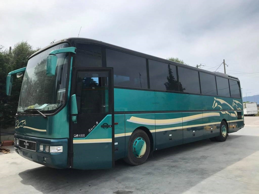 MAN 18.422 - Távolsági busz: 3 kép. MAN 18.422 - Távolsági busz: 3 kép.