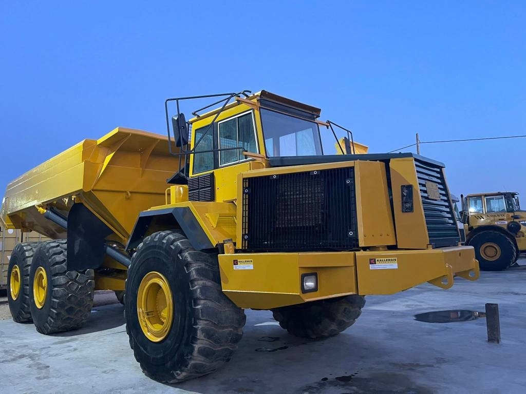 Volvo A40C - Csuklós dömper: 1 kép. Volvo A40C - Csuklós dömper: 1 kép.