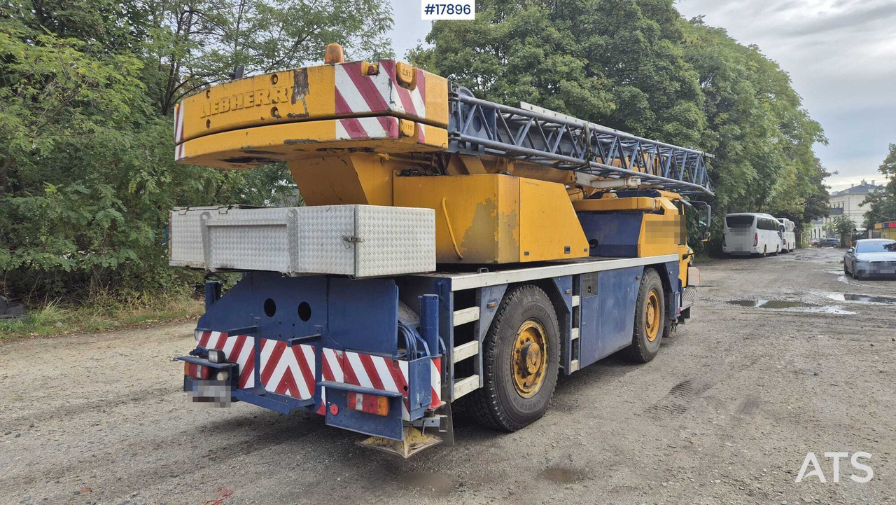 1998 Liebherr LTM 1030/2 - Autódaru: 2 kép. 1998 Liebherr LTM 1030/2 - Autódaru: 2 kép.