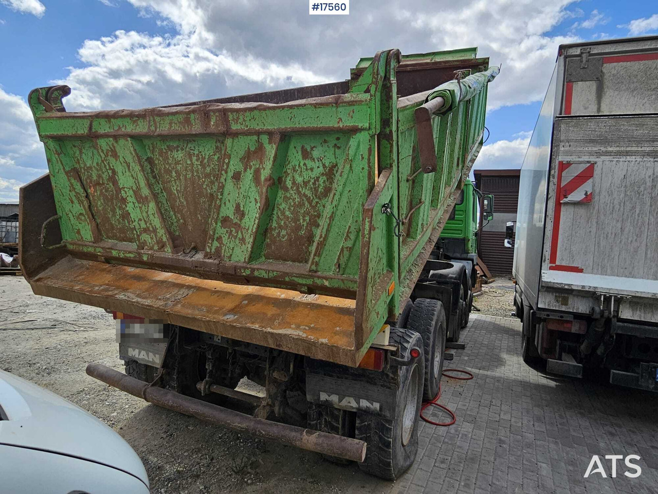 Billenőplatós teherautó 1999 MAN F2000: 10 kép.