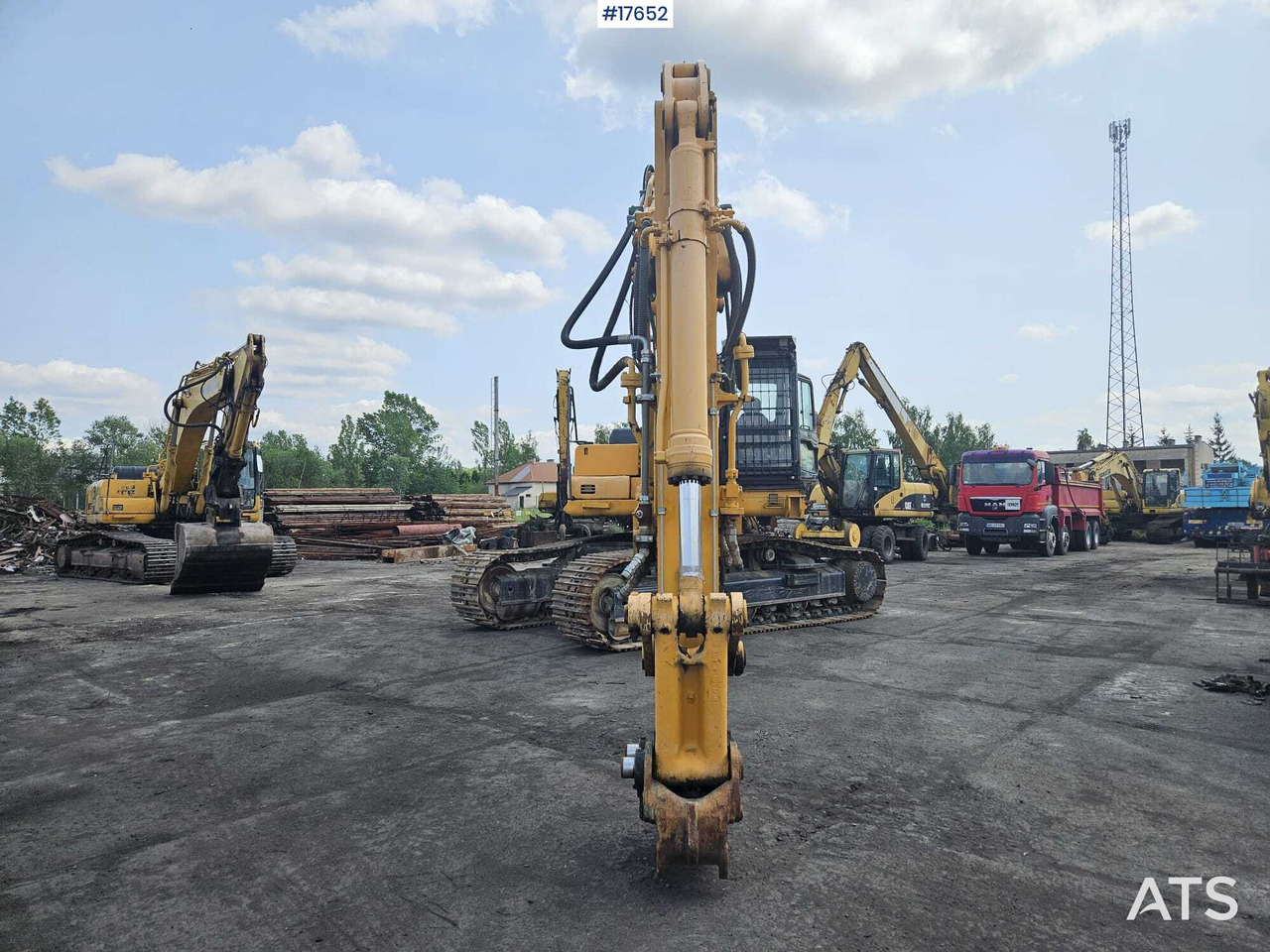 2001 Komatsu 380 - Lánctalpas kotró: 3 kép. 2001 Komatsu 380 - Lánctalpas kotró: 3 kép.