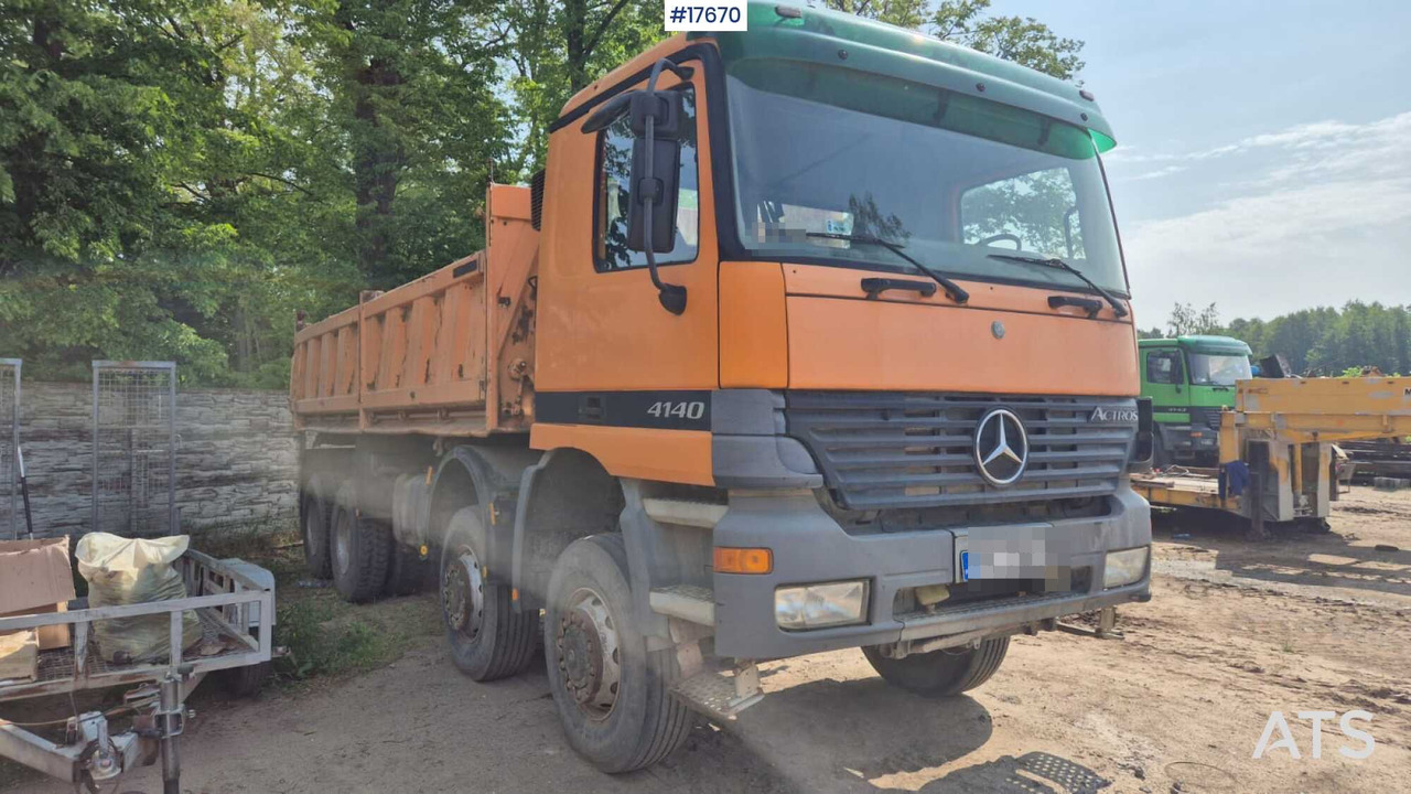 2002 Mercedes-Benz 4140 - Billenőplatós teherautó: 5 kép. 2002 Mercedes-Benz 4140 - Billenőplatós teherautó: 5 kép.