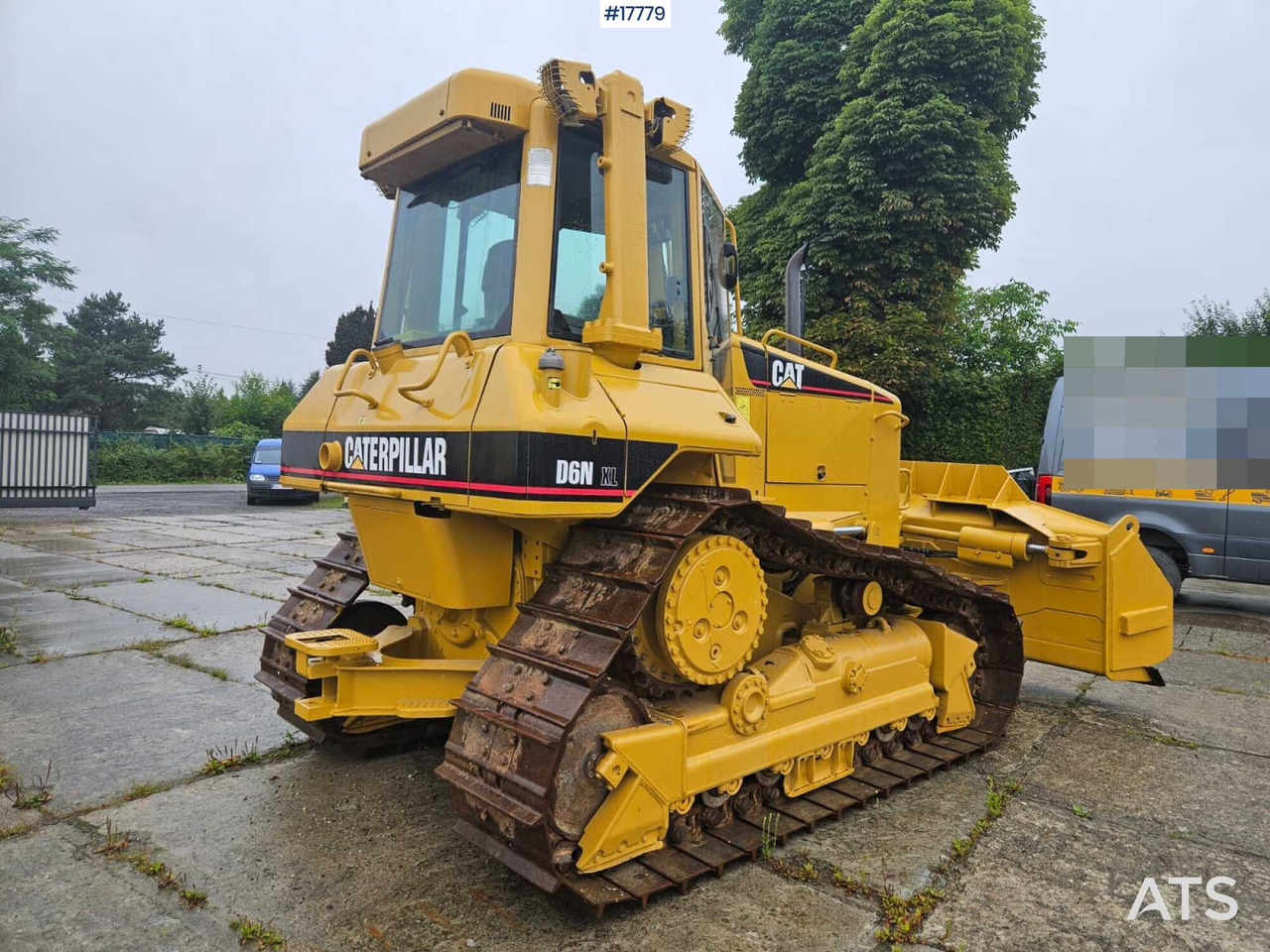 2003 CAT D6NC - Buldózer: 3 kép. 2003 CAT D6NC - Buldózer: 3 kép.