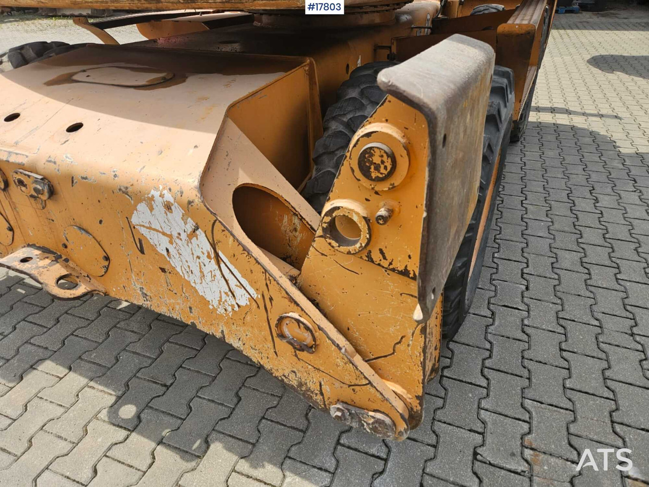 Gumikerekes kotró 2008 Case  WX 165: 17 kép.