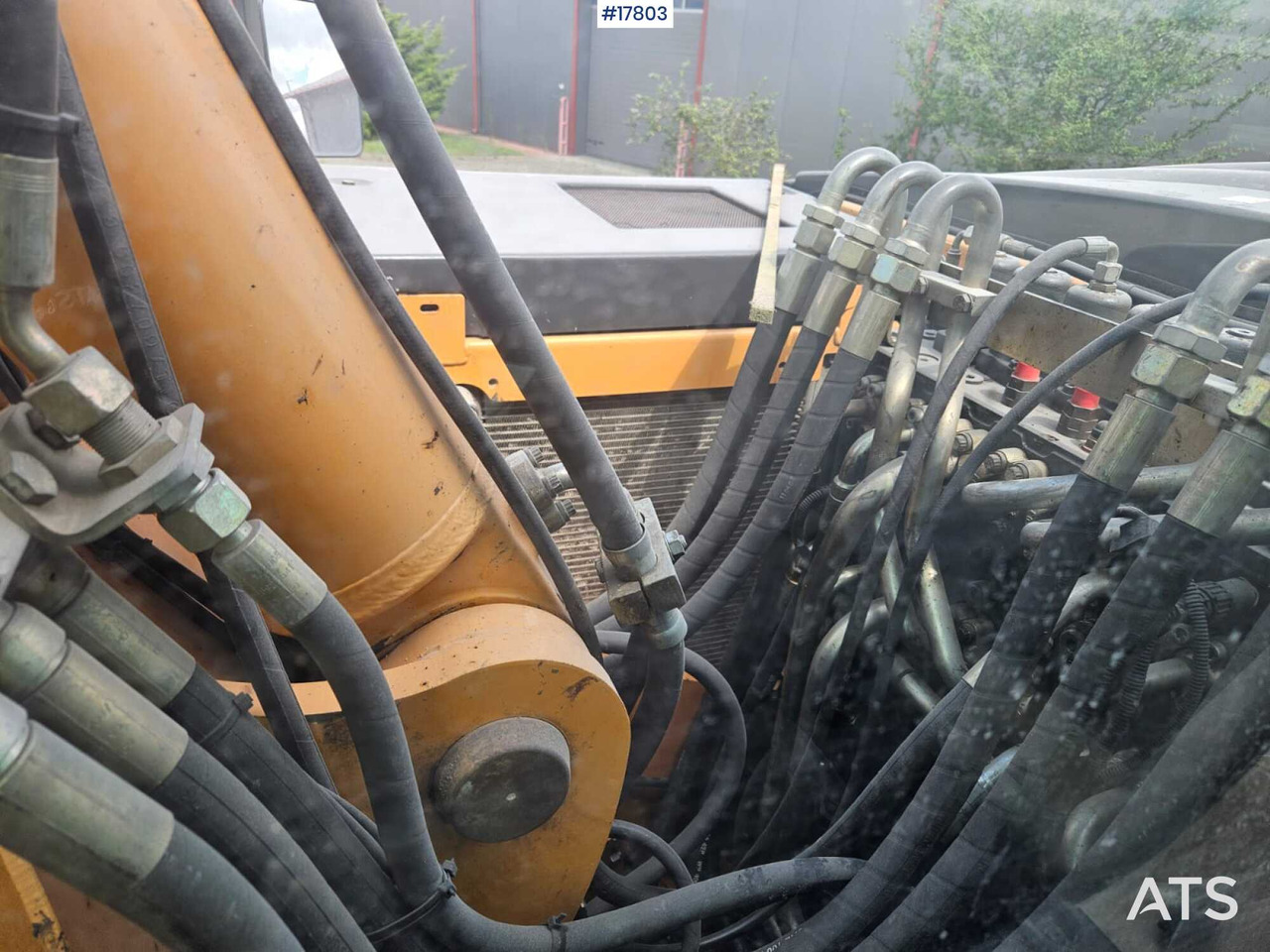 Gumikerekes kotró 2008 Case  WX 165: 16 kép.