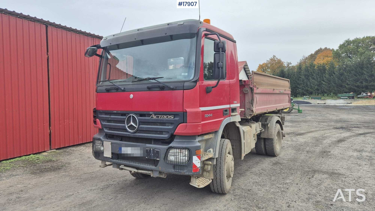 2008 Mercedes-Benz Actros 1844 - Billenőplatós teherautó: 4 kép. 2008 Mercedes-Benz Actros 1844 - Billenőplatós teherautó: 4 kép.
