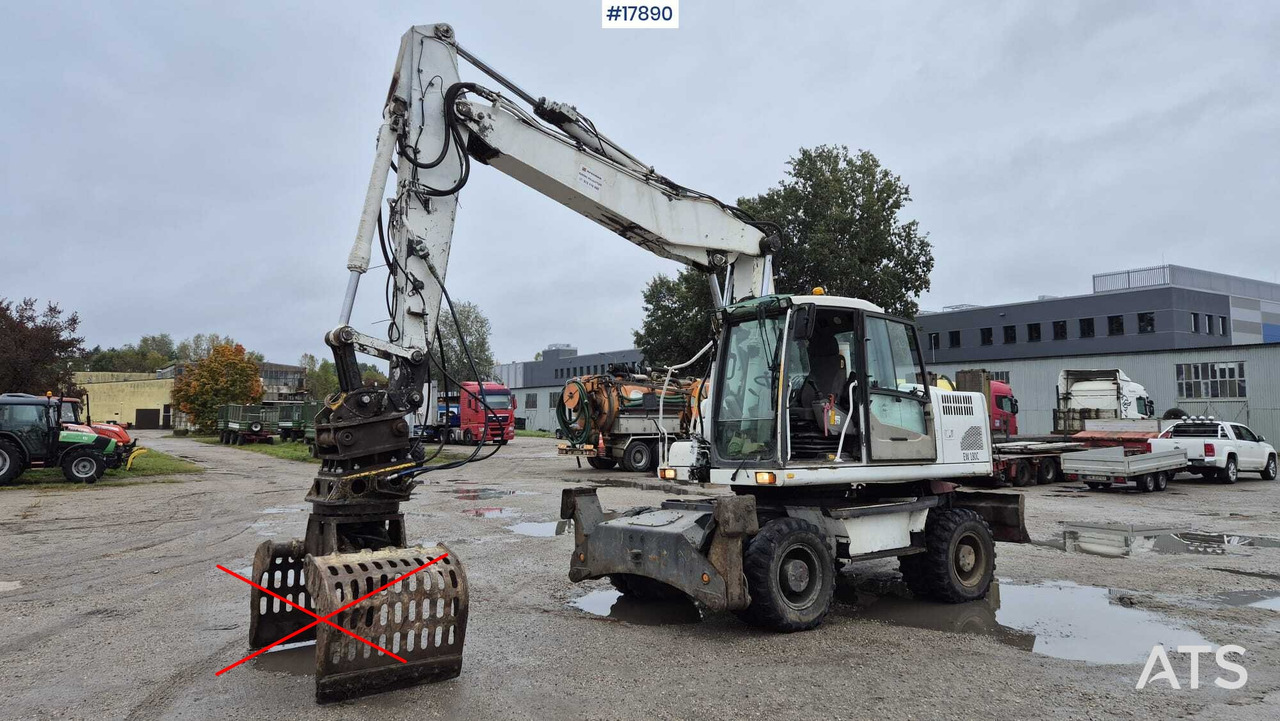 2008 Volvo EW 180 C - Gumikerekes kotró: 1 kép. 2008 Volvo EW 180 C - Gumikerekes kotró: 1 kép.