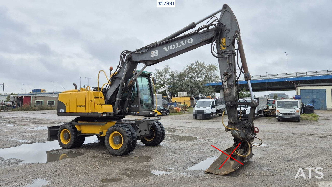 2009 Volvo EW 160C - Gumikerekes kotró: 2 kép. 2009 Volvo EW 160C - Gumikerekes kotró: 2 kép.