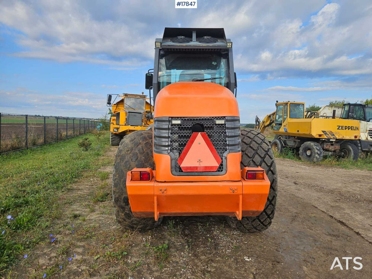 2011 HAMM 3412HT - Talajtömörítő: 4 kép. 2011 HAMM 3412HT - Talajtömörítő: 4 kép.