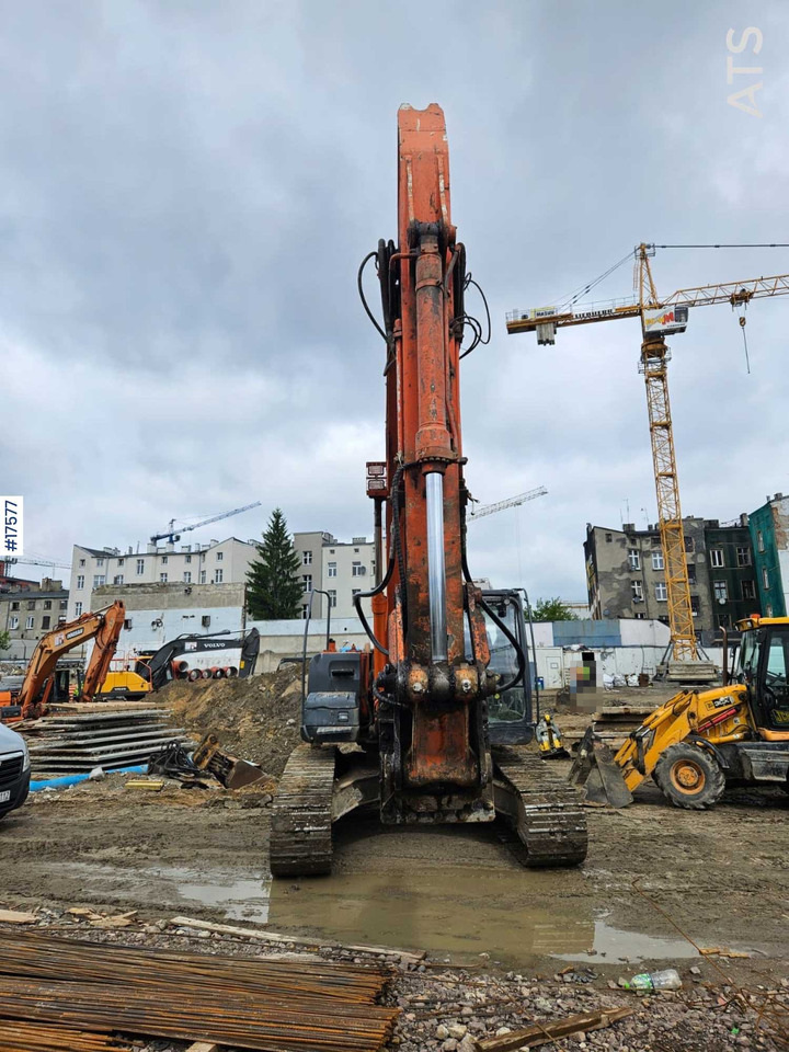 2011 Hitachi Zaxis 250 LC - Lánctalpas kotró: 5 kép. 2011 Hitachi Zaxis 250 LC - Lánctalpas kotró: 5 kép.