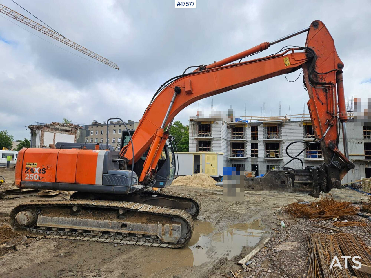 2011 Hitachi Zaxis 250 LC - Lánctalpas kotró: 3 kép. 2011 Hitachi Zaxis 250 LC - Lánctalpas kotró: 3 kép.